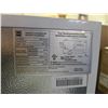 Image 6 : RCA Mini Fridge