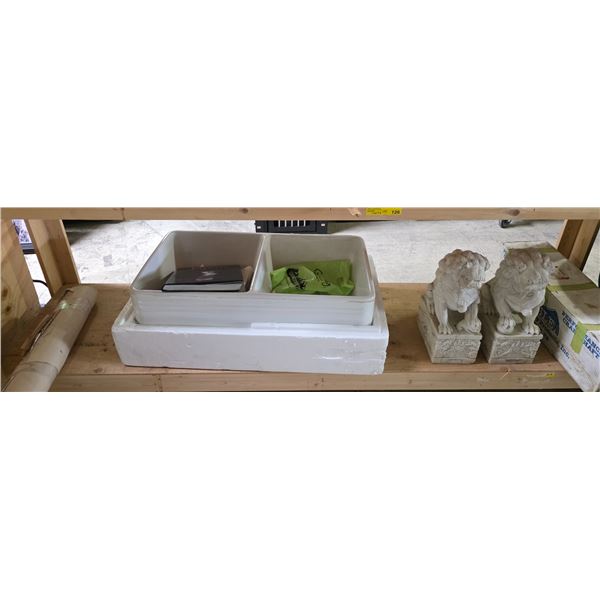 2x Lion Garden Statues w/Kitchen Sink