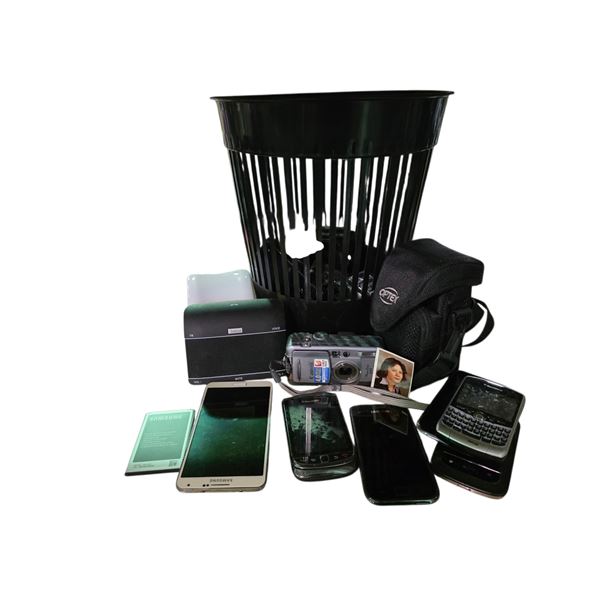 Group of Used Smartphones & Canon Powershot S40 Camera - includes Case (various conditions)
