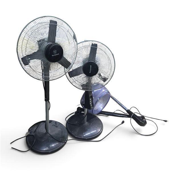 2 Pedestal Fans and Hair Salon Dryer on Stand