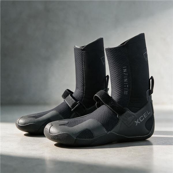 XCEL Infiniti Split Toe Wetsuit Booties - Size 9 (Men), R.V. $139.99
