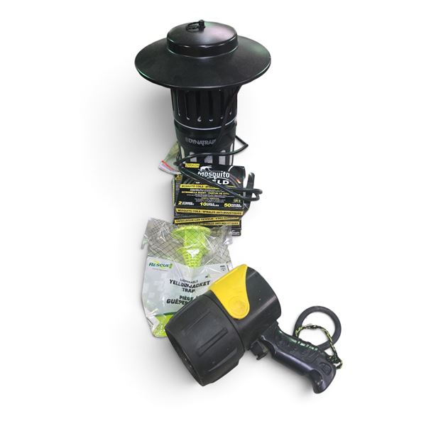 Dynatrap bug trap w/ mosquito coils & yellowjacket trap