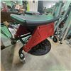 Image 2 : Rolling mechanics work stool