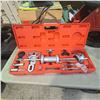 Image 2 : Magnum slide hammer pull set in hard case