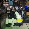 Image 3 : Executive 48 Transfer pumps