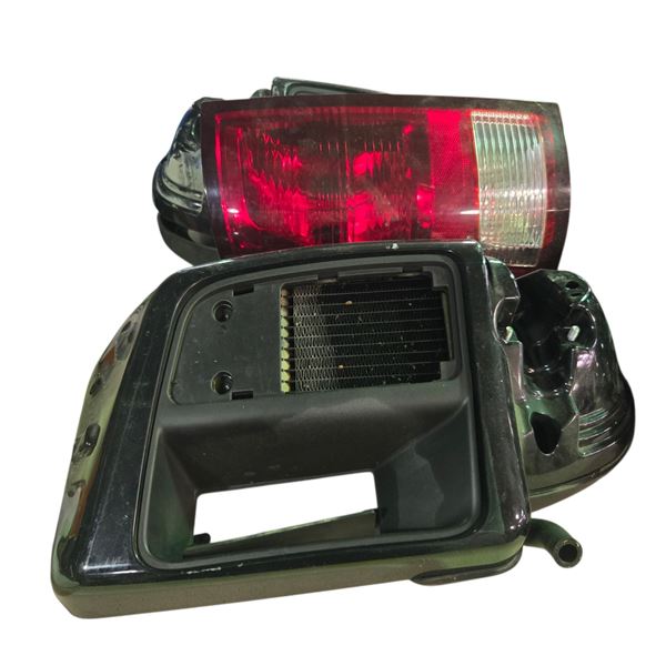 Harley Davidson fairing radiators & light