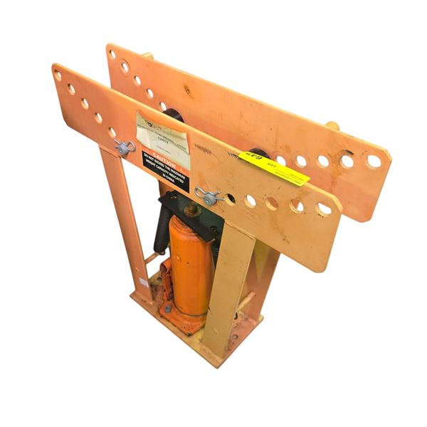 Bottle jack / pipe bender