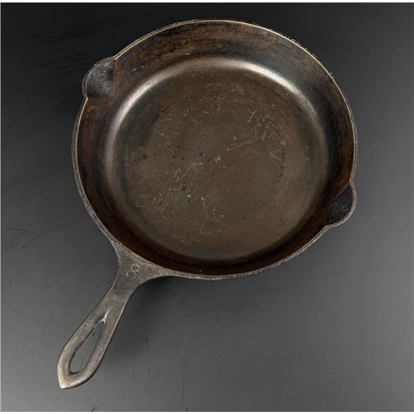 Pointy Handle Cast Iron No. 8 Skillet