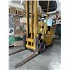 Image 6 : CLARK YELLOW PROPANE FORKLIFT, 12FT LIFT HEIGHT, OPERATIONAL