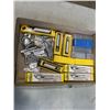 Image 1 : TRAY OF UTILITY KNIFE SPARE BLADES AND HINGES