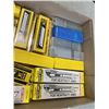 Image 2 : TRAY OF UTILITY KNIFE SPARE BLADES AND HINGES