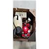 Image 2 : PACIFIC DESK SPEAKERS, CITIZEN CD PLAYER, VITAGE CLOCKS, MARIO FIGURINE