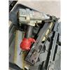 Image 3 : HITATCHI 15 GAUGE PINNER WITH NAILS IN CASE