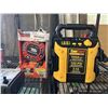 Image 4 : EVERSTART MAXX 700A JUMP STARTER, BLACK & DECKER VEHICLE TO VEHICLE BATTERY BOOSTER, MULTI OUTLET EX