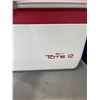 Image 2 : 2 COOLERS. 1 FROM RUBBERMAID, ONE FROM GOTT