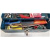 Image 2 : METAL TOOLBOX WITH CONTENTS