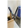 Image 3 : 24 HEAVY DUTY 6" METAL SPRING CLAMPS