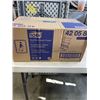 Image 1 : CASE OF TORK WHITE MULTIFOLD HAND TOWELS