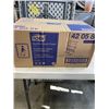 Image 1 : CASE OF TORK WHITE MULTIFOLD HAND TOWELS