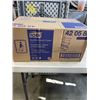 Image 1 : CASE OF TORK WHITE MULTIFOLD HAND TOWELS