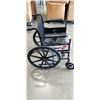 Image 3 : BLACK MANUAL WHEELCHAIR