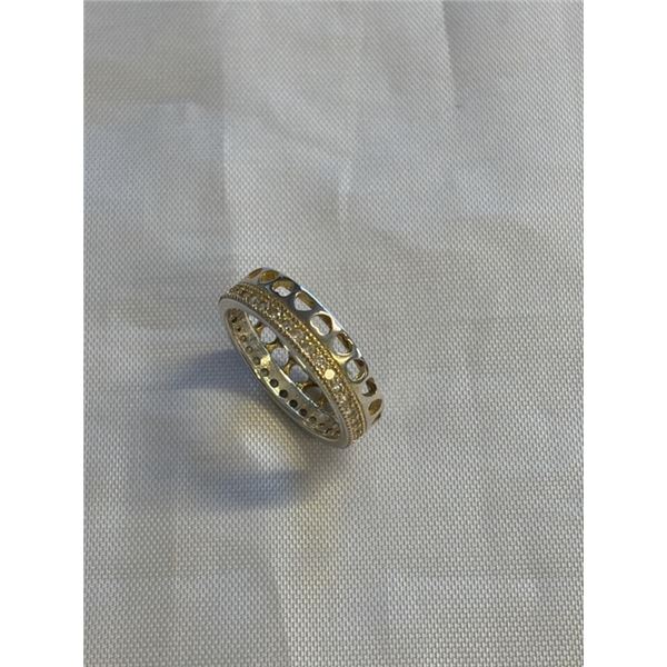 S 925 STERLING SILVER W/ WHITE SAPHIRE STONES RING BAND