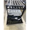 Image 2 : METAL SHOE ORGANIZER WITH DIRT CATCHING TRAY AND SMALL RUGS