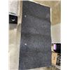 Image 4 : METAL SHOE ORGANIZER WITH DIRT CATCHING TRAY AND SMALL RUGS