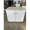 Image 1 : KITCHEN ISLAND 34 X 42 INCH WITH OVERHANG