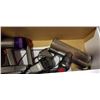 Image 4 : DYSON V8 ORIGIN PLUS CORDLESS STICK VACUUM - TESTED WORKING