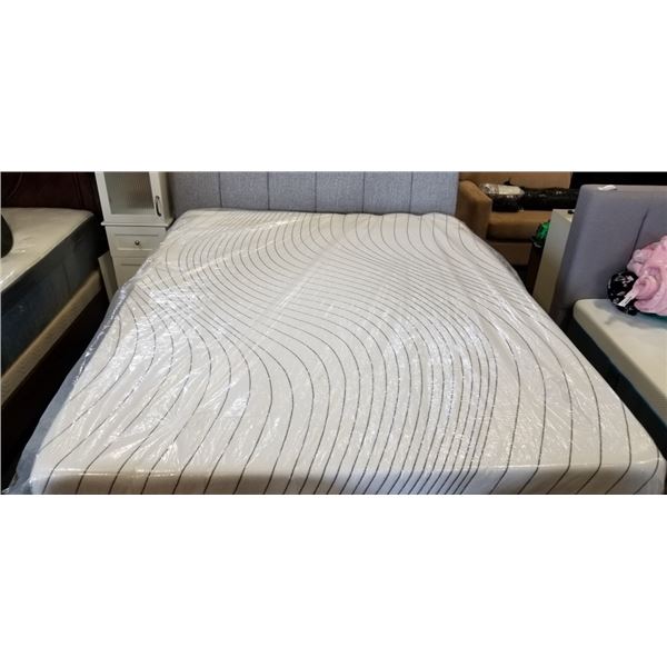 AS NEW OCTAVE HORIZON QUENSIZE MATTRESS