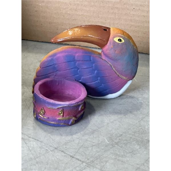 18 BOXES 4" COLOURFUL RABBIT TEALIGHT HOLDERS. 4 TEALIGHT HOLDERS PER BOX
