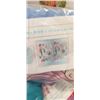 Image 4 : TOTE OF LARGE PARTY BANNERS AND DECOR