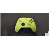 Image 2 : XBOX ELECTRIC VOLT WIRELESS CONTROLLER - TESTED WORKING, RETAIL $79