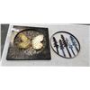 Image 1 : PAIR OF METAL OUTDOOR WALL DECORATIONS