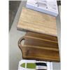 Image 3 : 3 TIER MESH UTILITY CART, 2 CUTTING BOARDS, AND 3 KNIVES