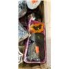 Image 5 : 2 BOXES HALLOWEEN DECORATIONS