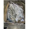 Image 4 : BAG OF HANGERS AND FRAMED PRINT