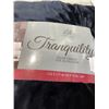 Image 2 : 2 NEW LIFE COMFORT TRANQUILITY PLUSH THROW BLANKETS