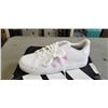 Image 2 : AS NEW ADIDAS KIDS GRAND COURT K WHITE SHOES. SIZE 6 1/2