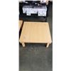 Image 3 : 2 FOLDABLE FLOOR TABLES. 29.5" X 29.5", 11.5" HIGH