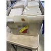 Image 6 : PLASTIC TOTE OF NEW SUNGLASSES
