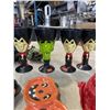 Image 2 : CRATE OF HALLOWEEN DECORATIONS