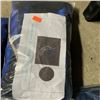 Image 8 : LOT OF LARGE PARTY TABLE COVERINGS AND CYLINDER COVERINGS BATMAN AND FORTNITE