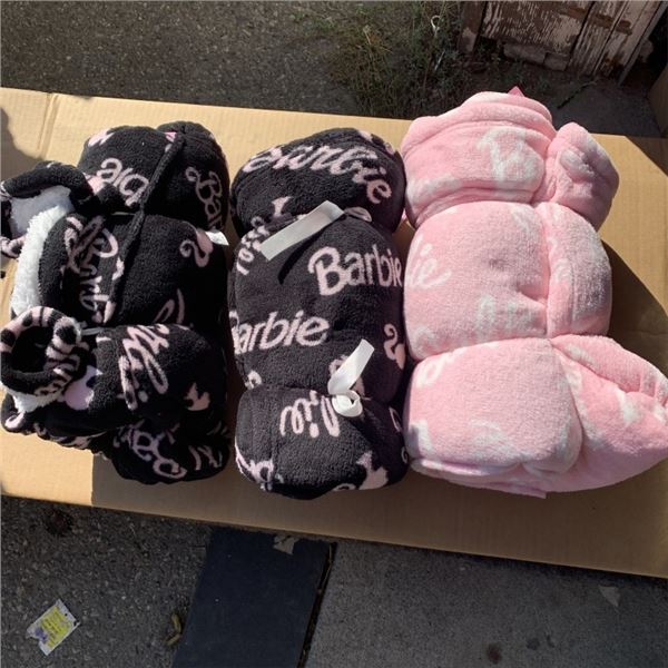 LOT OF 3 NEW URBAN PLANET FLEECE BARBIE HOODIES SIZE ADULT M/L