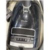 Image 2 : MIELE COMPLETE C3 CARPET AND PET POWER LINE CANISTER VACUUM WORKING RETAIL $849