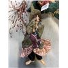 Image 3 : 6 HANGING CACKLING WITCHES