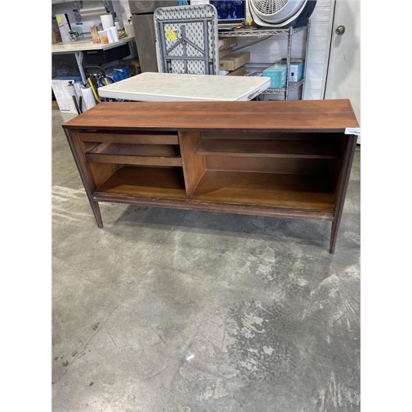 WALNUT FINISH DEL CRAFT CREDENZAL