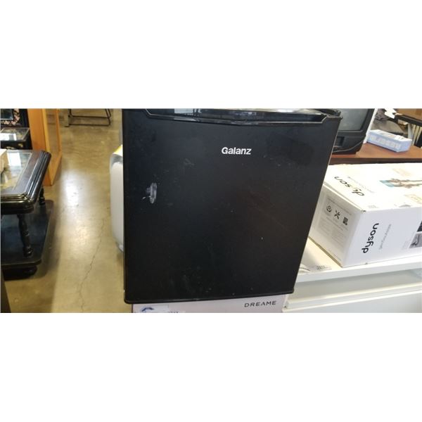 GALANZ BLACK BAR FRIDGE, WORKING