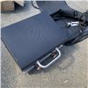 Image 2 : BLACKSTONE 22" PROPANE GRILL WITH CARRY BAG